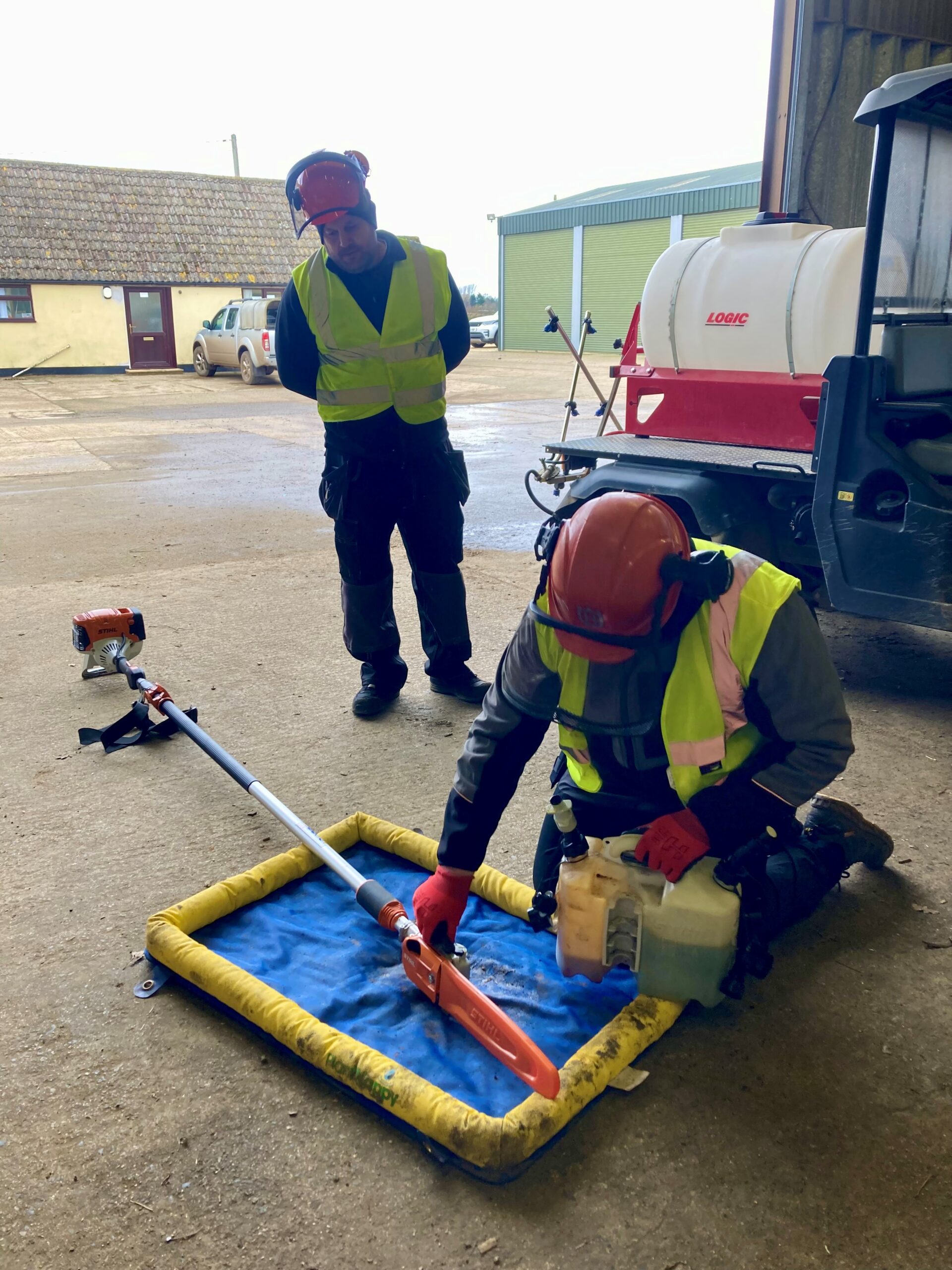 LANTRA Awards Using a Powered Pole Pruner Saw Course